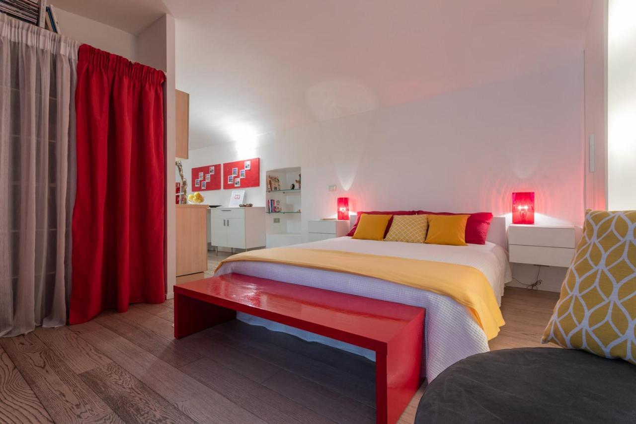Red Studio Near Porta Nuova By Wonderful Italy Torino Exterior foto