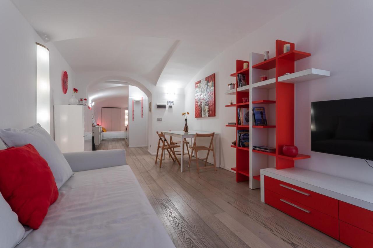 Red Studio Near Porta Nuova By Wonderful Italy Torino Exterior foto