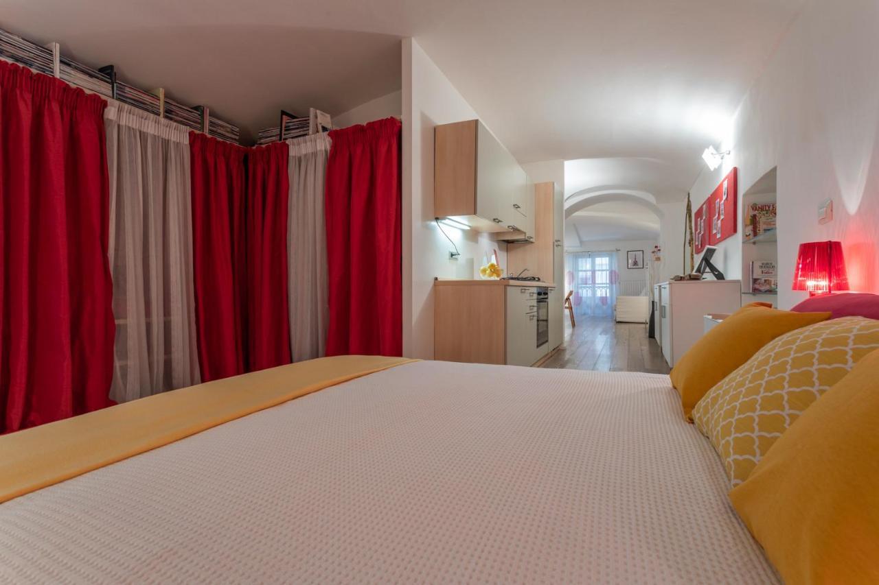 Red Studio Near Porta Nuova By Wonderful Italy Torino Exterior foto